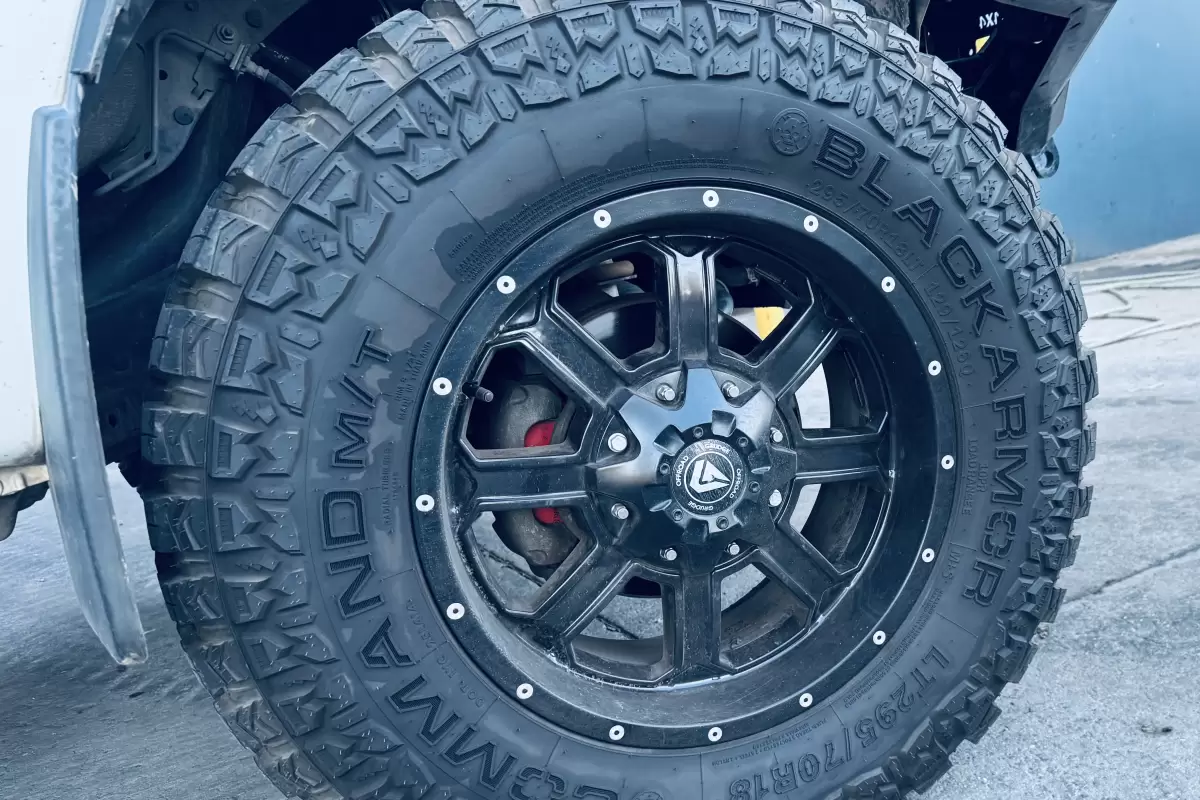 GRUDGE WHEELS WRAPPED WITH 295/70R17 M/T