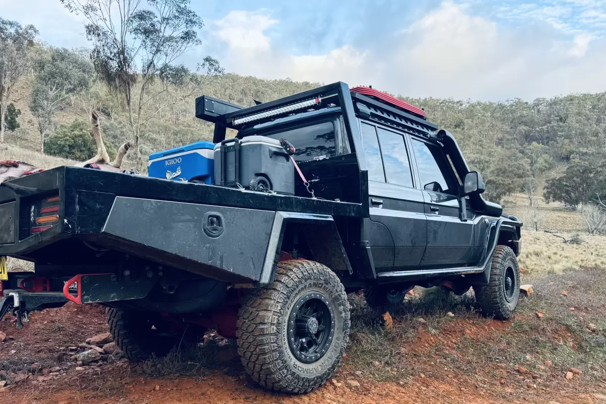 35x12.5R17 Command M/T